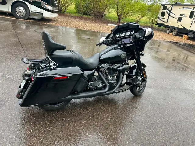 2023 Harley Davidson Street Glide in Touring in Regina - Image 2