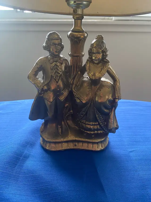 Antique Victorian Metal Table Lamp (Working Well) 14”  in Indoor Lighting & Fans in Hamilton - Image 4