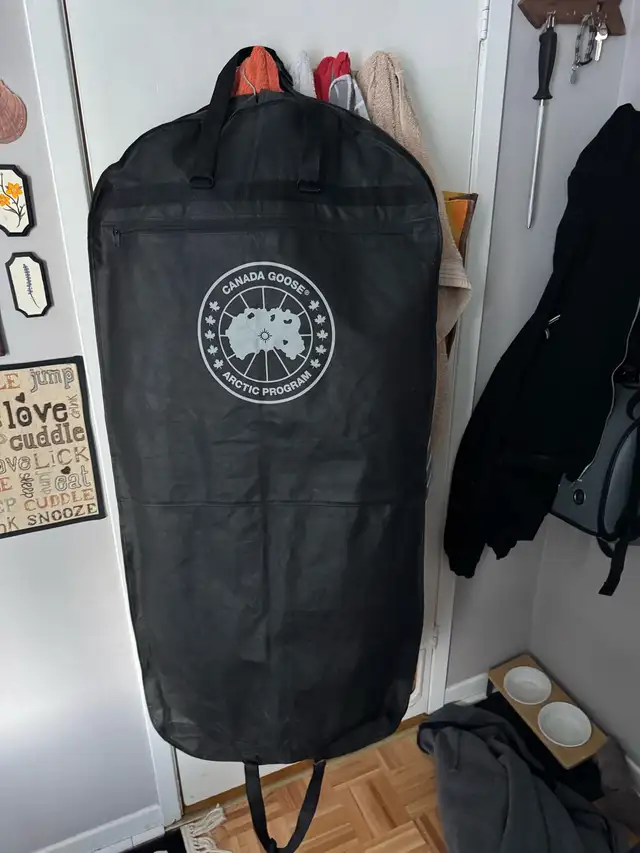 Canada goose parka in Men's in City of Toronto - Image 8