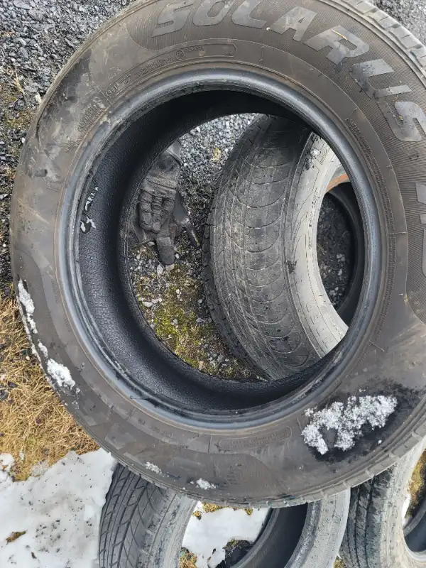 2 Pneu été 215-65-16 Starfire Solarus bonne état in Tires & Rims in Longueuil / South Shore - Image 2