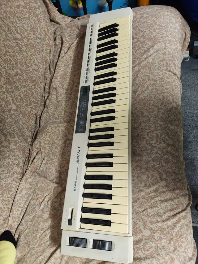 Kawai MIDI Keyboard MPK88 in Pianos & Keyboards in City of Toronto - Image 2