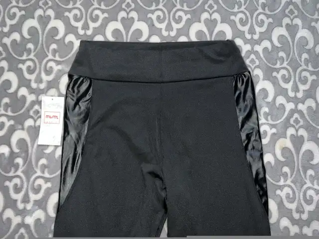 Ml&Ml Fashion Women’s Black High Waisted Leggings in Women's - Bottoms in Oshawa / Durham Region - Image 4