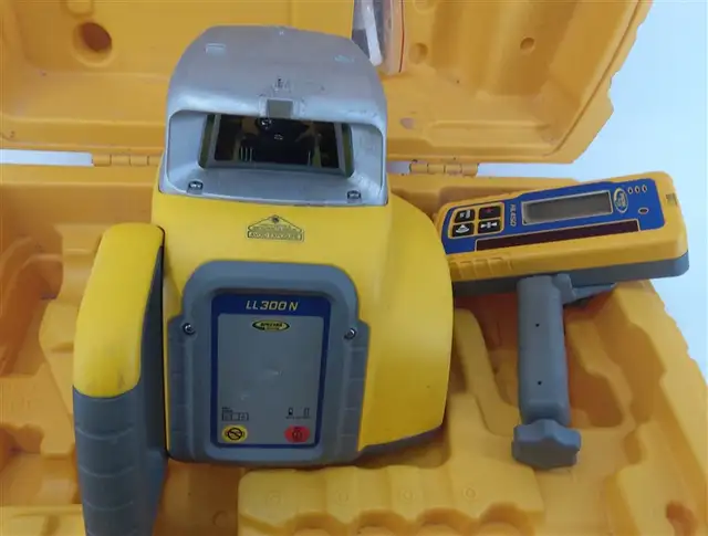 SPECTRA LASER LEVEL in Power Tools in Barrie - Image 3