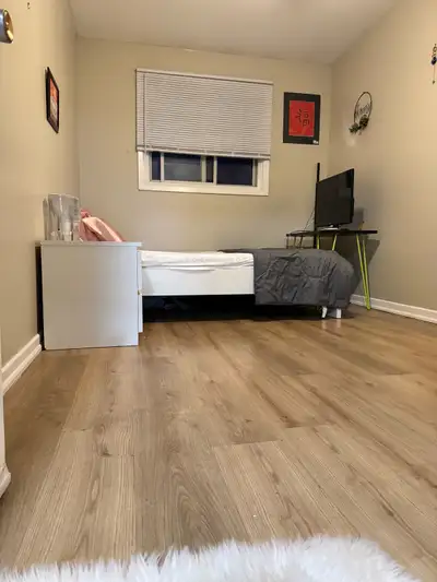 Private room for rent in Mississauga