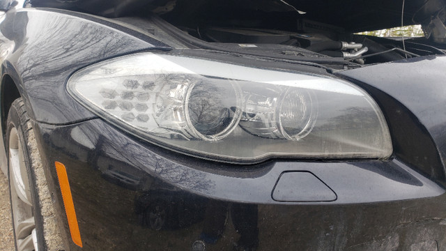 BMW F10 OEM Right Headlight in Auto Body Parts in Winnipeg