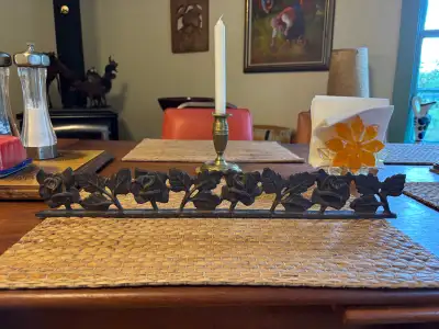 Vintage Cast Iron Rose & Leaf Decorative Border, View more
