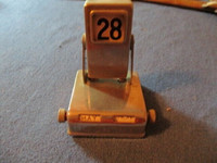 VINTAGE PERPETUAL DESK CALENDAR-1940/50S-OFFICE COLLECTIBLE