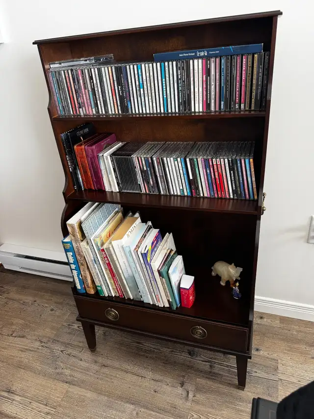 Étagère bois franc Noyer in Bookcases & Shelving Units in Longueuil / South Shore - Image 2
