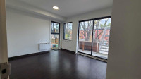 Beautiful 4½ Ready  to rent    in Mile End.