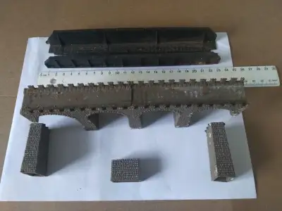 Plastic models. See photos for details. Please view my other kijiji listings for great model train i...
