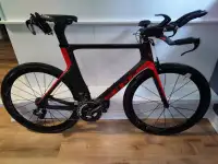 Triathlon/TT Bike (Felt B2 - Ultergra Di2) - Size 56