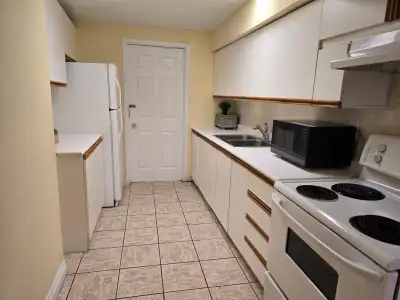 Please email radha_luthra@rogers.com or call 4167204515 if you are interested in viewing this 2 bed...