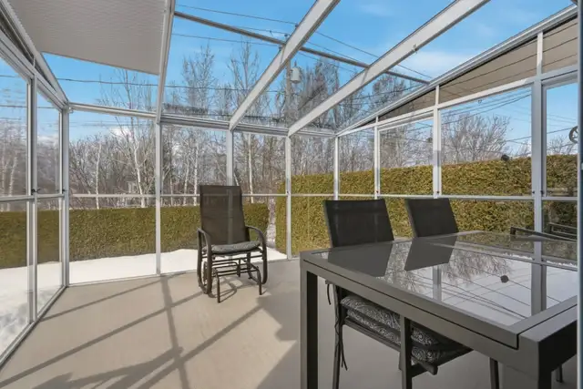 Jumelé paisible à Lévis – cour intime sans voisin arrière in Long Term Rentals in Lévis - Image 5