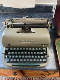 Vintage  Remington Typewriter