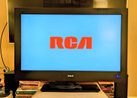 32" RCA LCD TV in mint condition with remote