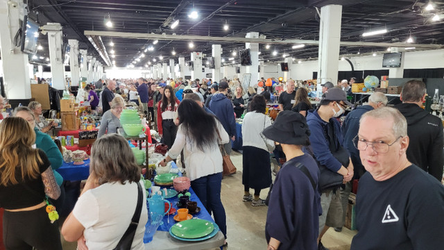 Manitoba's Largest, Vintage, Antique ,Collectibles Sale. Apr.13 in Arts & Collectibles in Winnipeg - Image 3