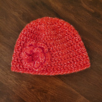 (NEW) baby girl hat, size 3-6 months