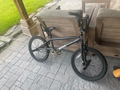 BMX Bike 20” Mongoose Wired, View more
