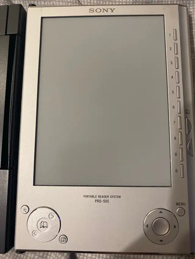 SONY PRS 505 Portable Reader AS IS  in General Electronics in Oakville / Halton Region - Image 2