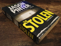 Jason Pinter - The Stolen (paperback, brand new)