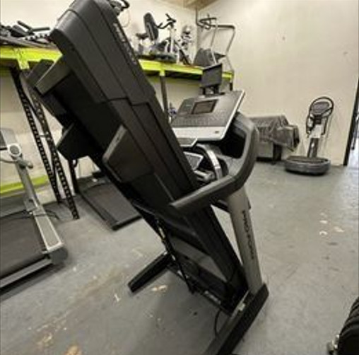 Pro-Form Pro 2000 in Exercise Equipment in Calgary - Image 3