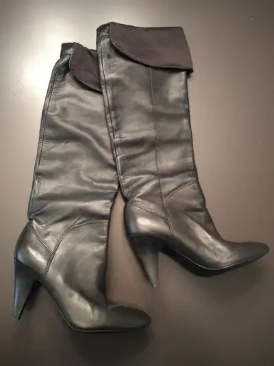 GUESS Women's BLACK Leather Boots with heel, View more