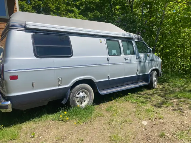 ROADTREK 190 VERSATILE - DODGE RAM 250 in RVs & Motorhomes in Sherbrooke - Image 3