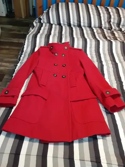 Via Women's (Medium) Wool (80%), Nylon (20%) Military Style Red, Medium Length Coat Good Condition