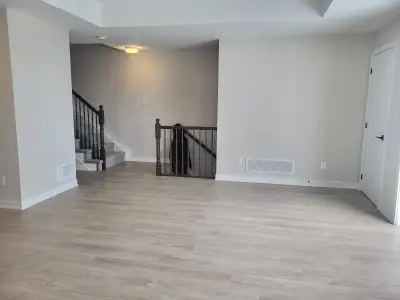 3 Bedroom Urban townhouse for rent in Half-moon bay area