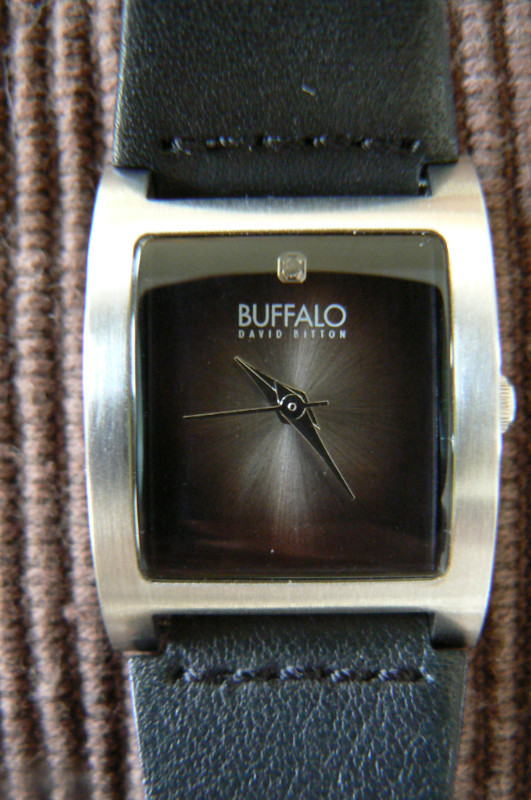 Buffalo David Bitton Ladies Watch in Jewellery & Watches in Grande Prairie - Image 2