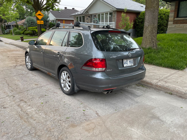 Golf wagon 2012 à vendre dans Autos et camions  à Ville de Montréal - Image 2