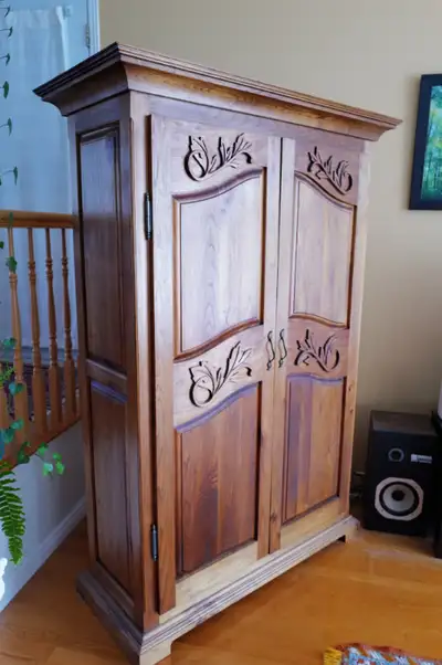 Grande armoire en Noyer, View more
