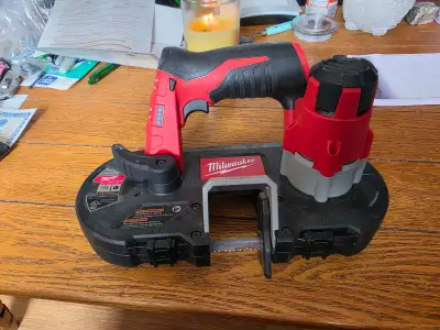 12 volt Milwaukee Handheld Bandsaw, View more