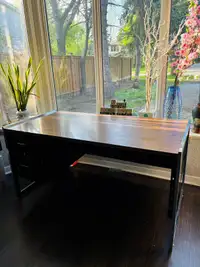 Desk for sale $40