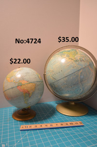 Globes terrestres un de 9 pouces et un de 12 pouces au choix
