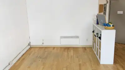 (English follows) Nous recherchons un locataire pour un espace disponible dans notre atelier situé a...