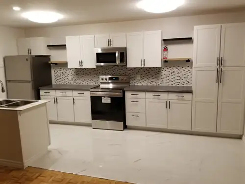 Stunning Courtice 2 bedroom located in the heart of Clarington. Perfect location for any commuters o...