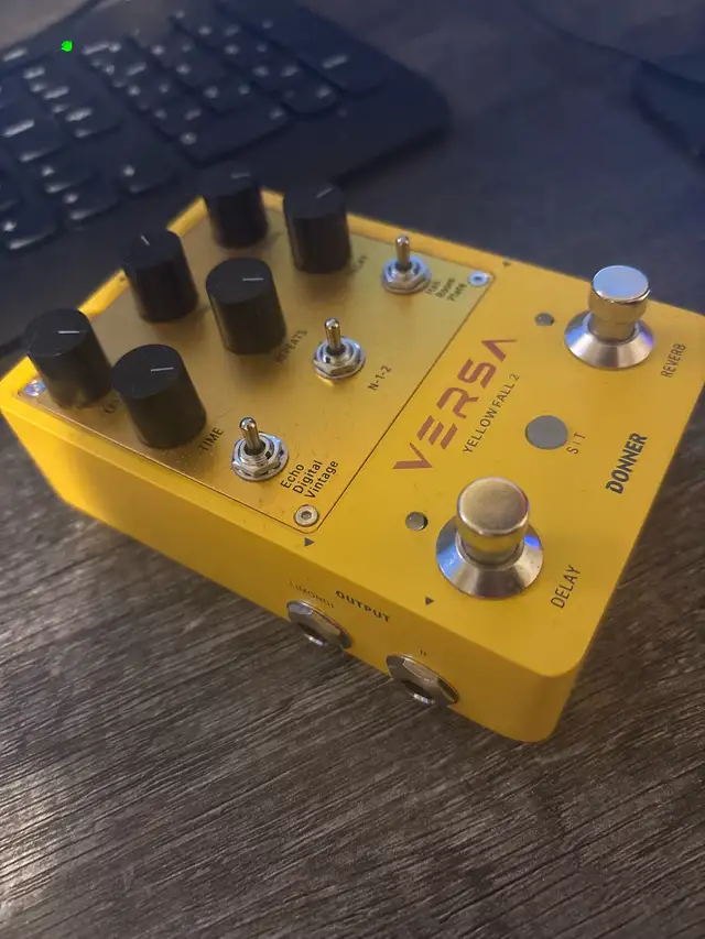 Verse Yellow Fall 2 Delay/Reverb Guitar Pedal  in Other in Oshawa / Durham Region - Image 3