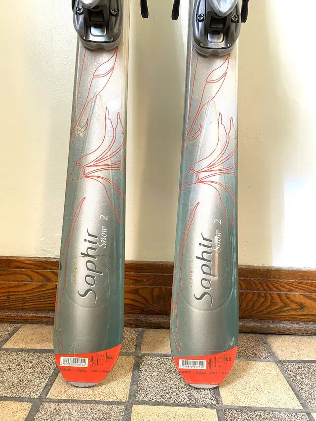 Rossignol Downhill Skis 160 cm with Look Bindings Ski Alpin in Ski in City of Montréal - Image 5