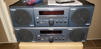 2 Yamaha CRX 040 Mini Shelf Stereos