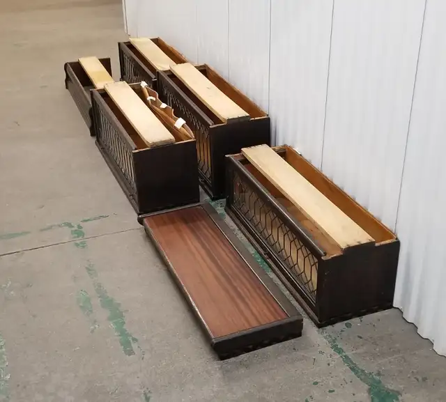 Leaded glass Macey oak 4 tier 6 part antique barrister bookcase in Bookcases & Shelving Units in Ottawa - Image 8
