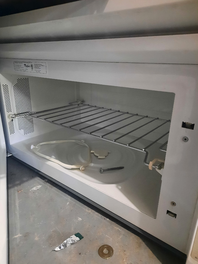Wwoooww Over the range microwave with shelf callingwood | Kitchen & Dining  Wares | Edmonton | Kijiji