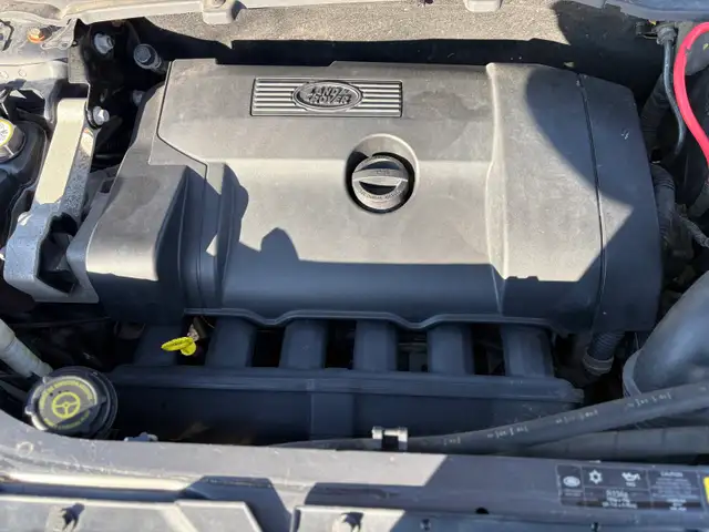 2012 Land Rover 600053738468157446