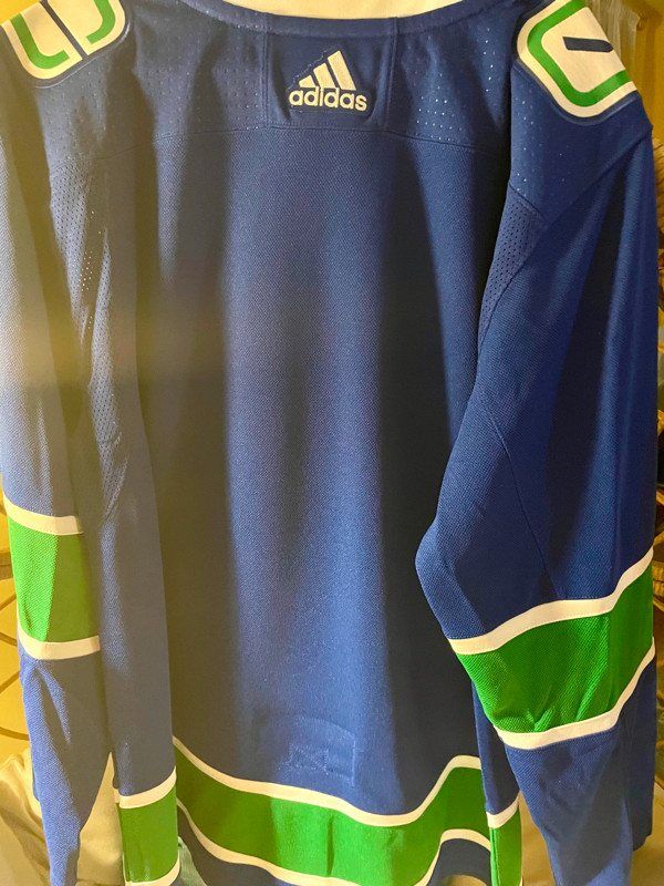 New NHL Jersey 54 (VCA Home) in Hockey in Delta/Surrey/Langley - Image 3