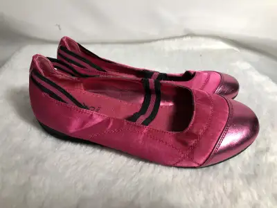Girls Pink Shoes. Size 2., View more