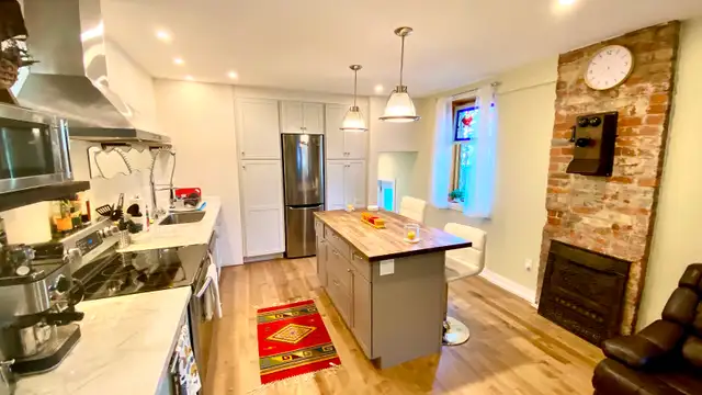 2bedroom fully furnished in prime Leslieville. in Short Term Rentals in City of Toronto - Image 12