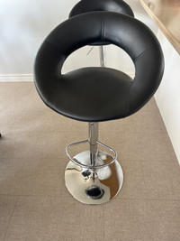 Black height adjustable bar stools 