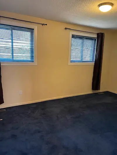 Master bedroom for rent .