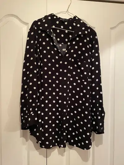 Button up blouse.Used good! Plus size, View more