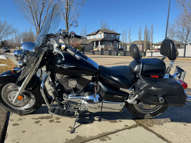 Suzuki C90 Boulevard  in Street, Cruisers & Choppers in St. Albert